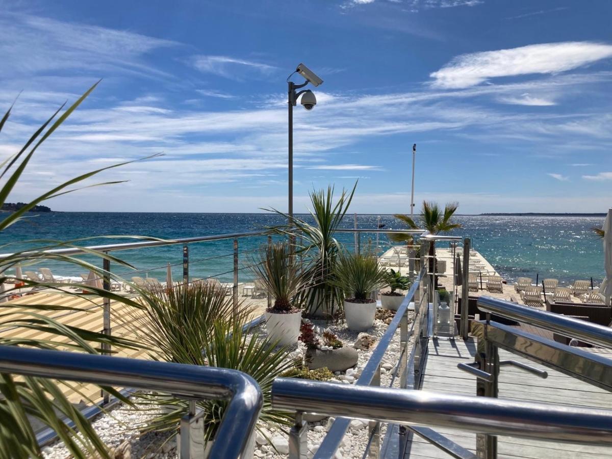 Appartement De Standing Le Velvet Bay Climatise En Bord De Mer Antibes Exterior photo