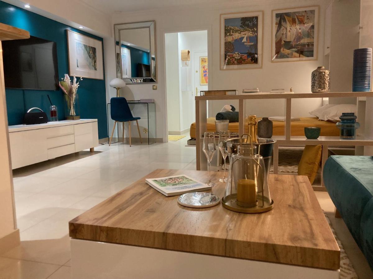 Appartement De Standing Le Velvet Bay Climatise En Bord De Mer Antibes Exterior photo