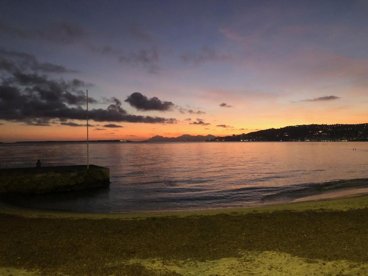 Appartement De Standing Le Velvet Bay Climatise En Bord De Mer Antibes Exterior photo