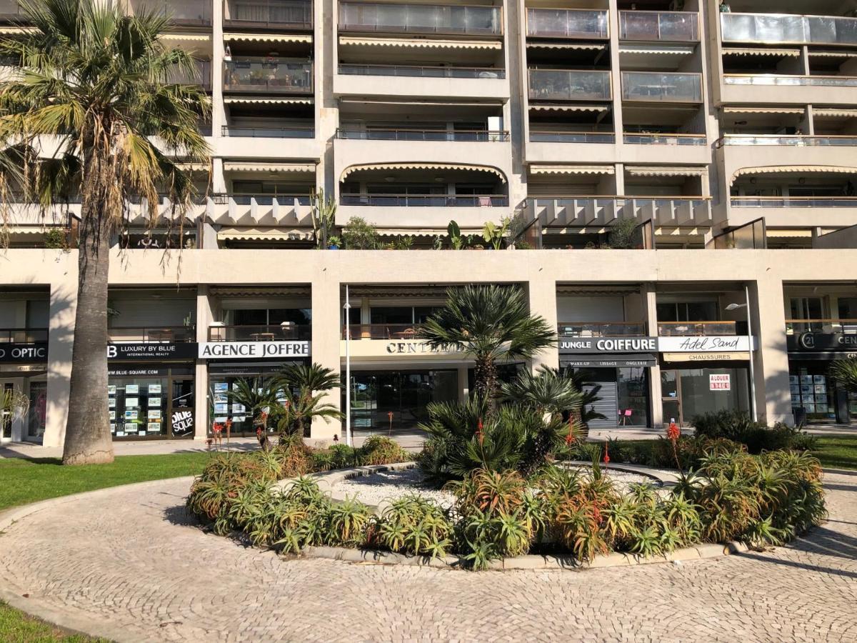 Appartement De Standing Le Velvet Bay Climatise En Bord De Mer Antibes Exterior photo